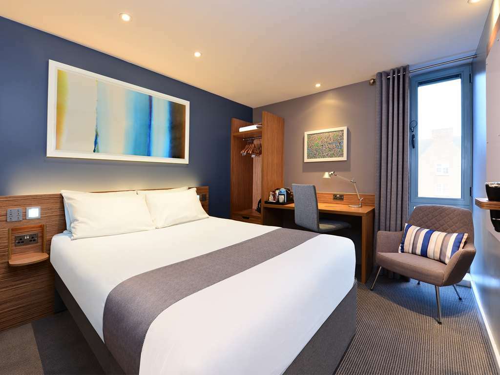 Travelodge London Ealing Habitación foto