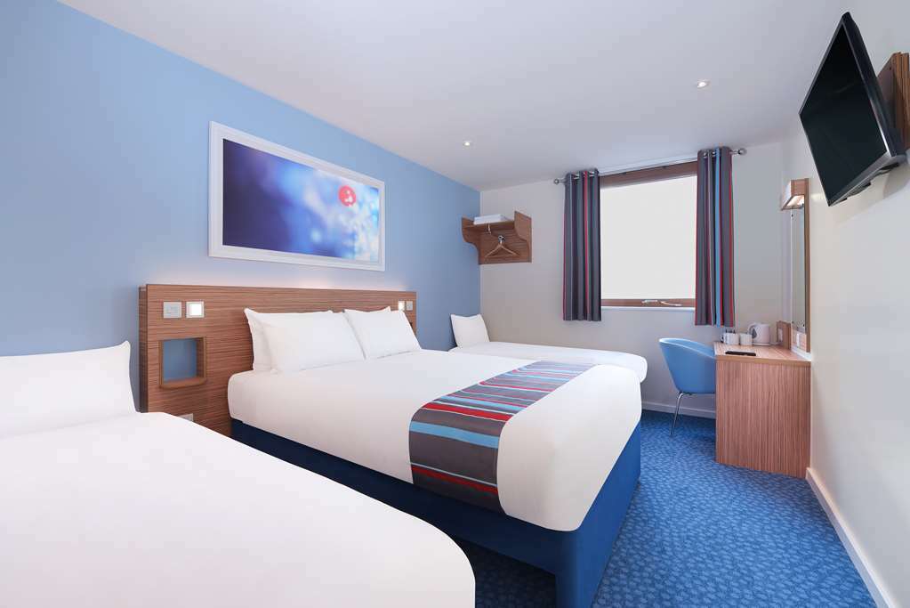 Travelodge London Ealing Habitación foto